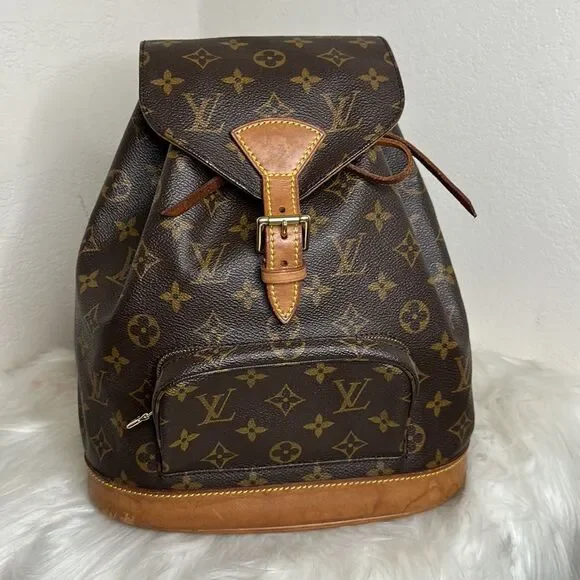 💯Authentic Louis Vuitton Monogram Backpack Small size🍀 - Picture 9 of 17
